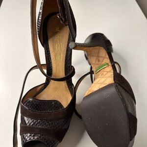 COPY - New Brown L.A.M.B Gwen Stefani Miyagi Snake print Leather pumps